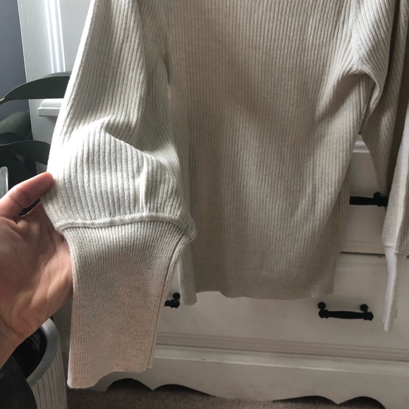 Loft puff sleeve sweater • never worn • from a smoke-free home - Picture 2 of 3